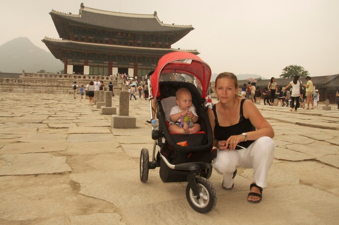 the main building of the Gyeongbok Palace, Seoul